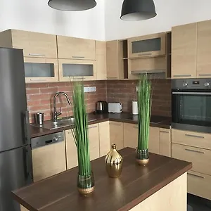 gozsdu-entertainment-district-apartment.inbudapesthotels.com/